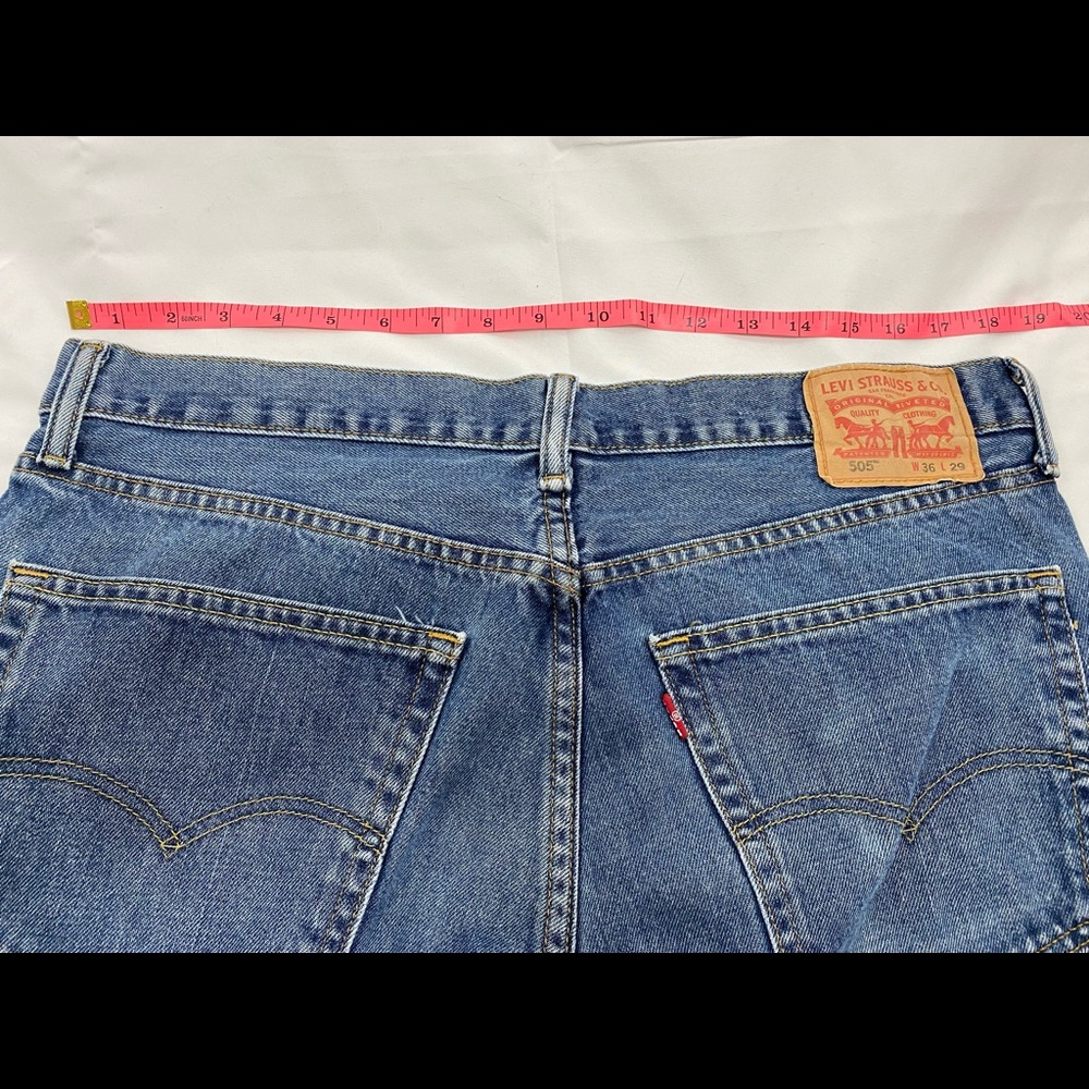 Vintage Levi Jeans - Picture 3 of 4